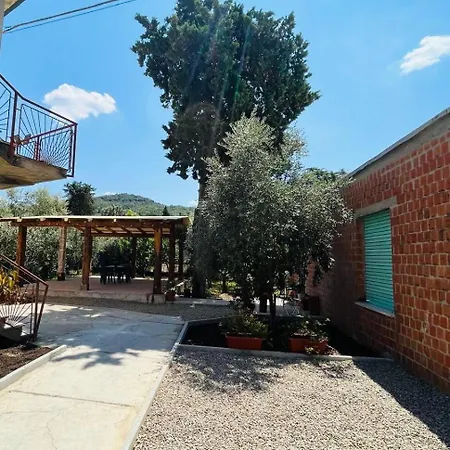 L'olivo Holiday home *